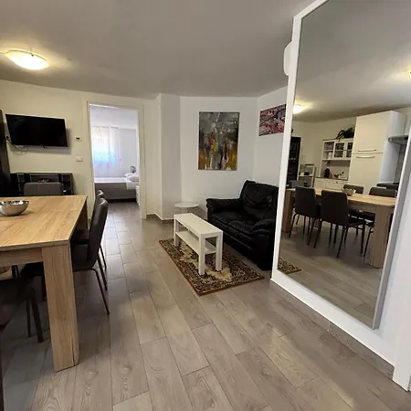 Apartment La Finestra Sul Parco